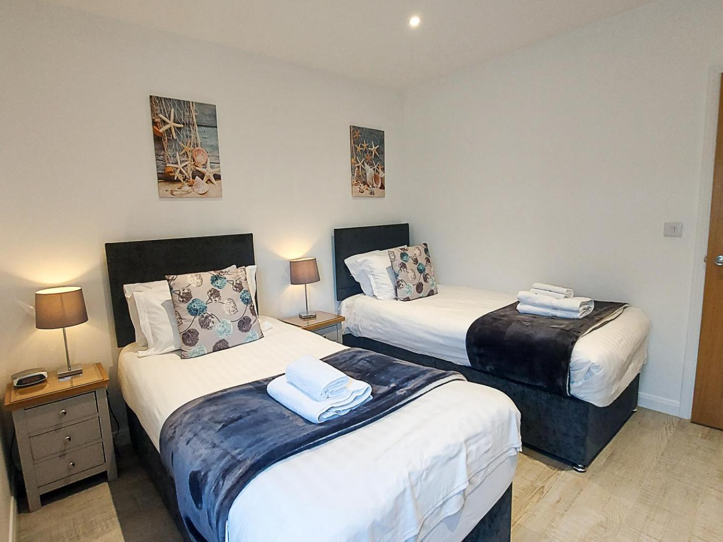 Meadow View Apartments New Quay Exterior foto