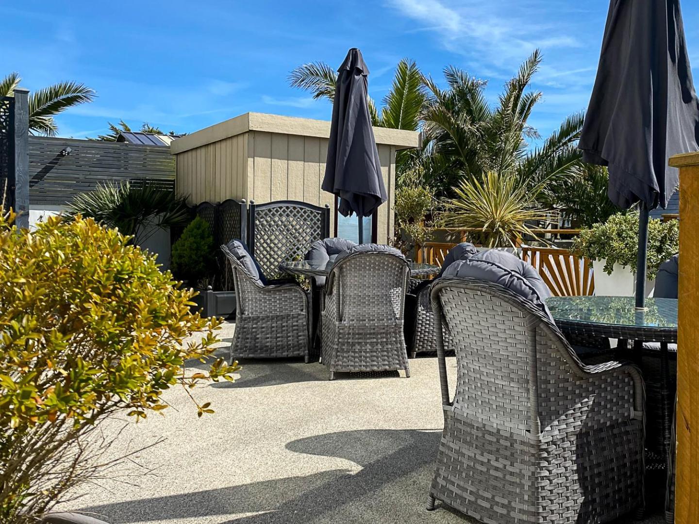 Meadow View Apartments New Quay Exterior foto